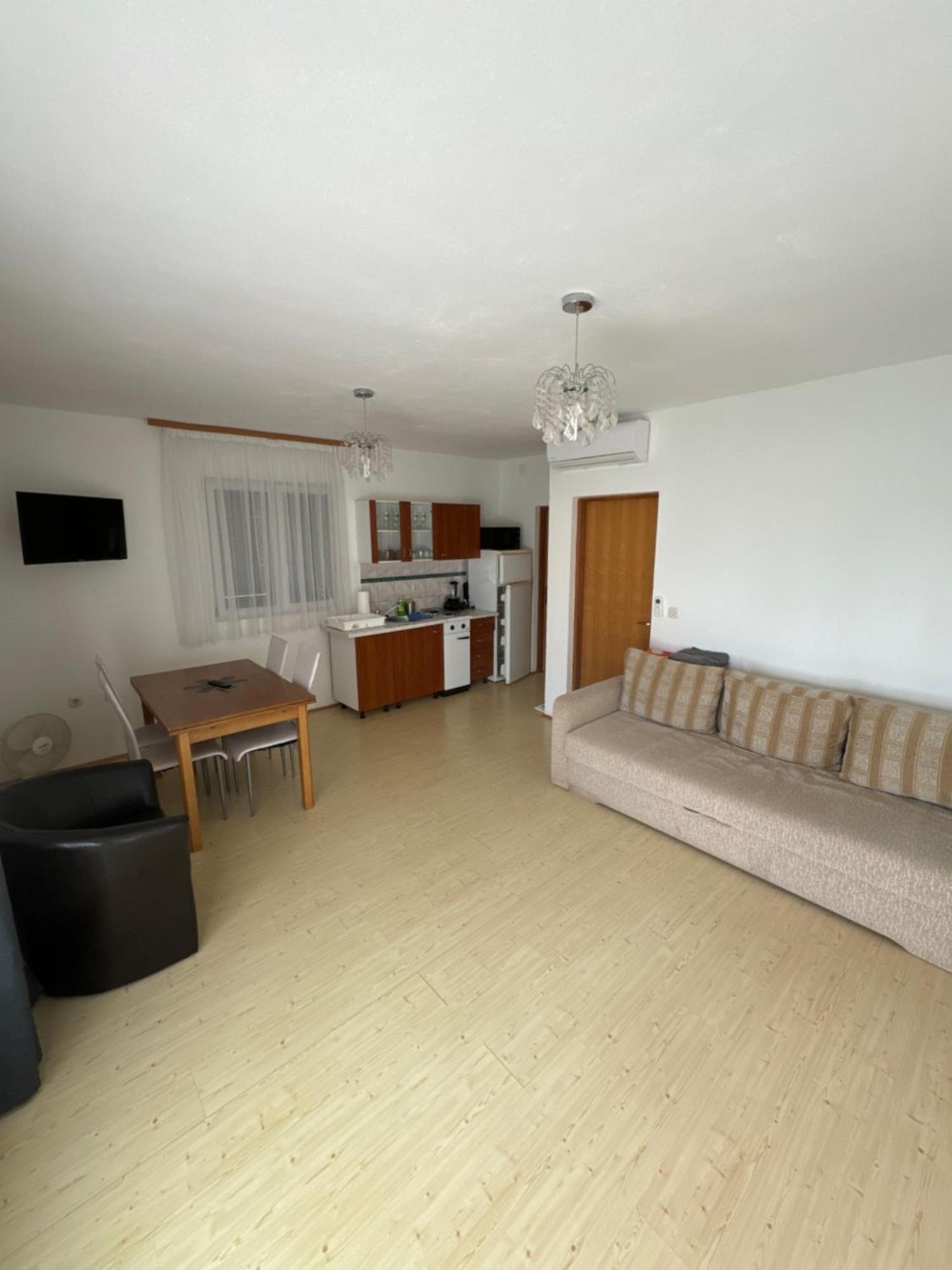 Apartman J&B Vir Exterior foto