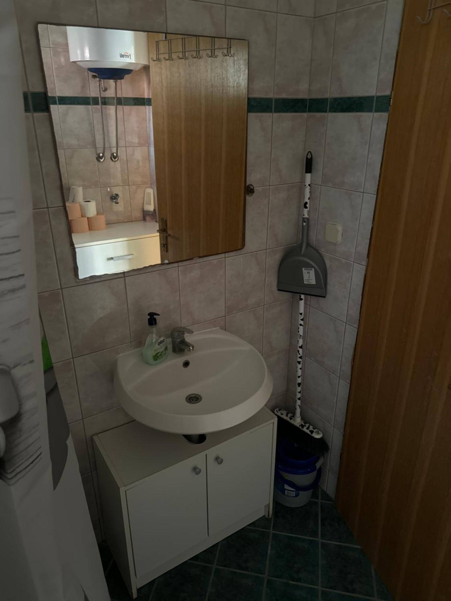 Apartman J&B Vir Exterior foto